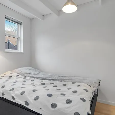 3 Bedroom Amazing In 別荘 *